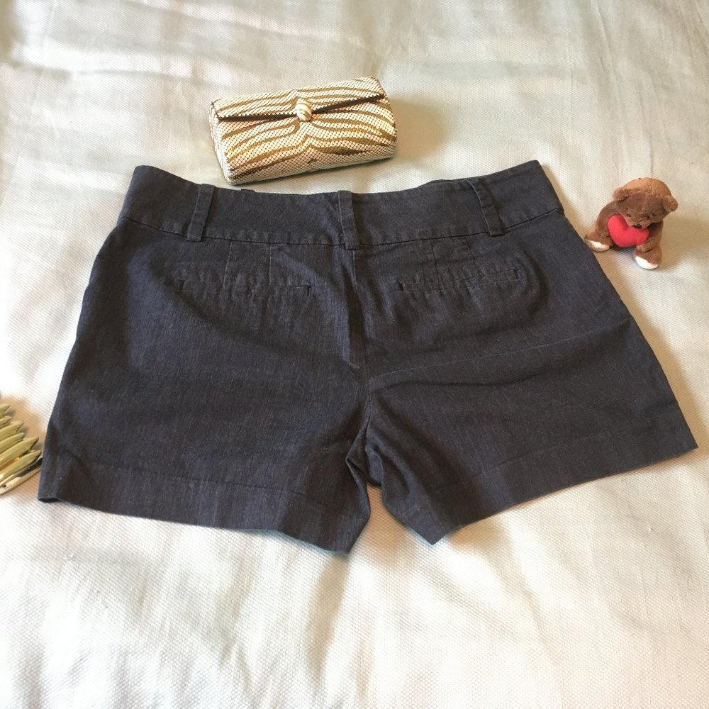 Shorts - Picture 2 of 5